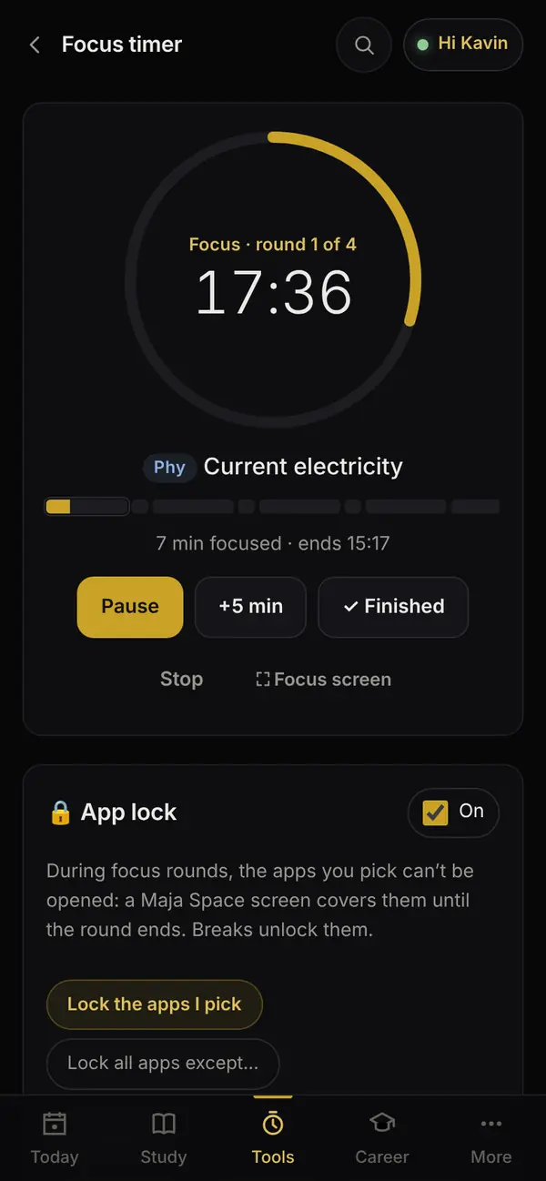 The focus timer during a round, with the app lock switched on